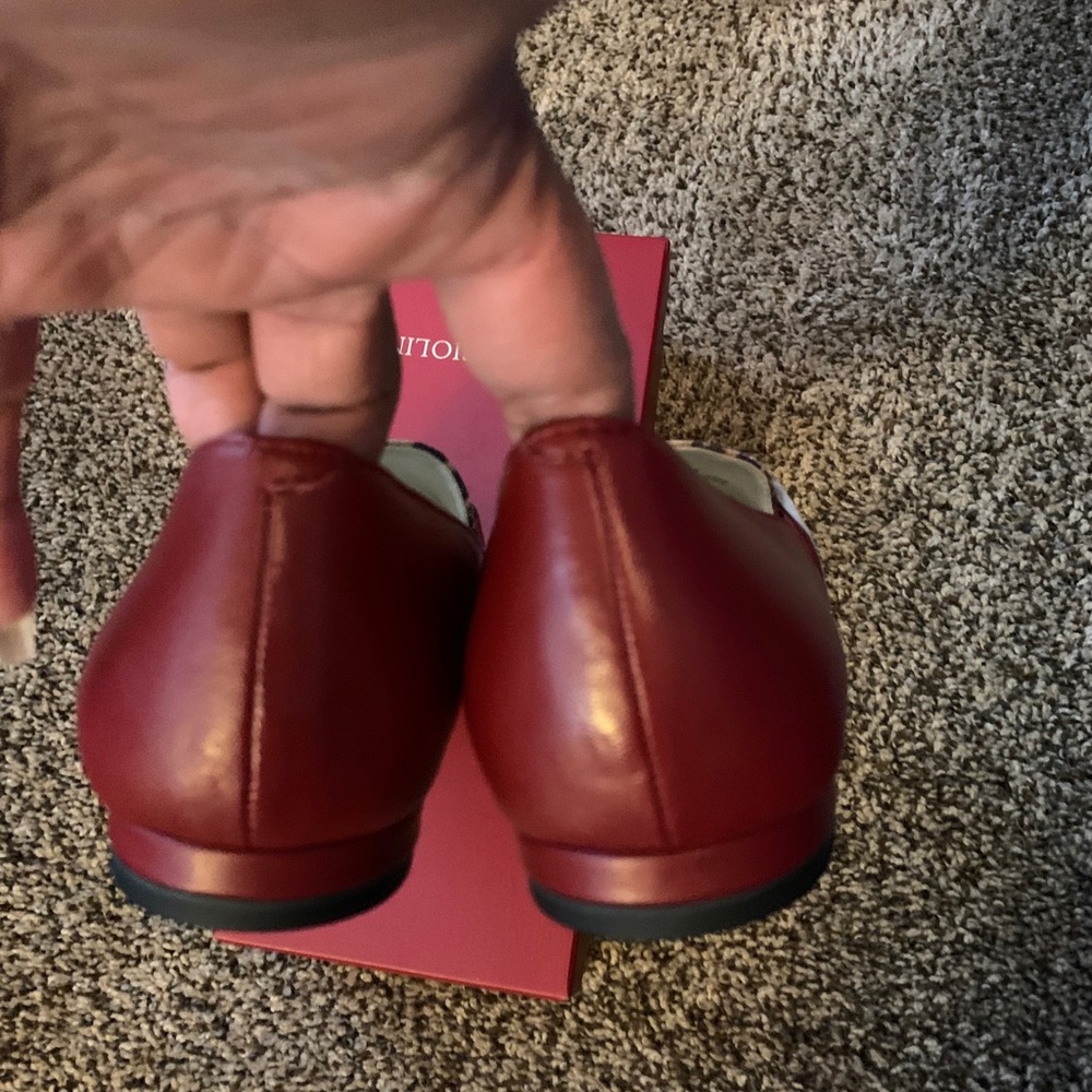 Dressy flat shoe with maroon/ leopard print